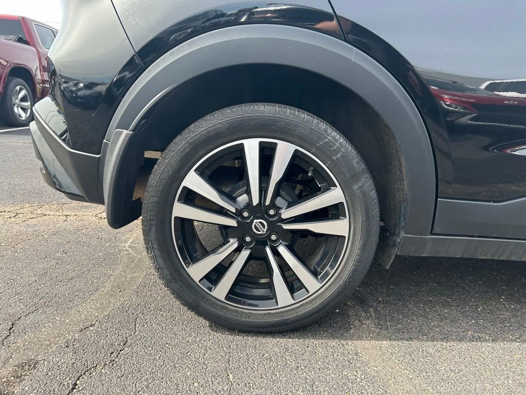 Used 2024 Nissan Kicks S FWD image 10