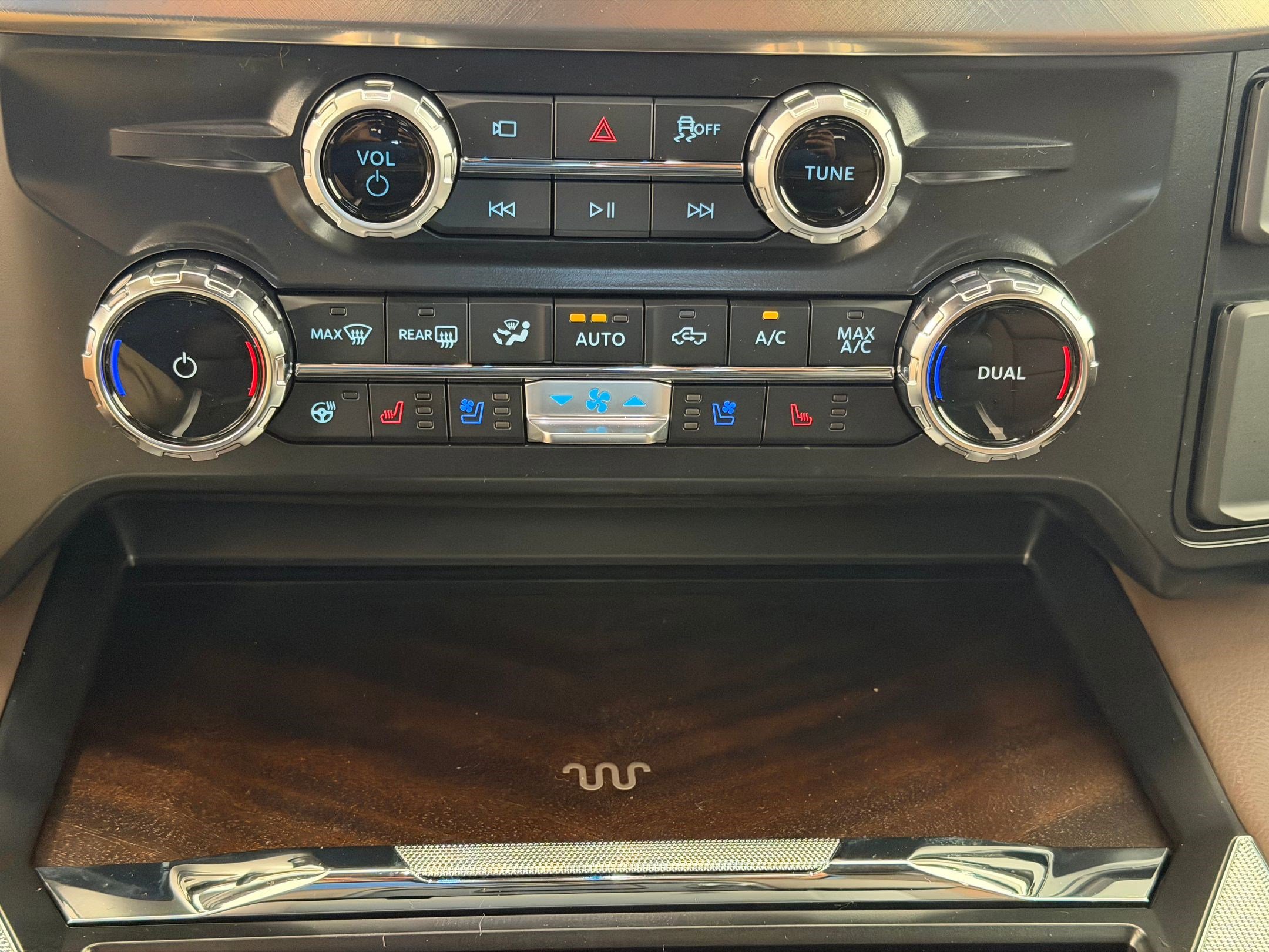 New 2026 Ford F250 King Ranch w/ Chrome Package image 28