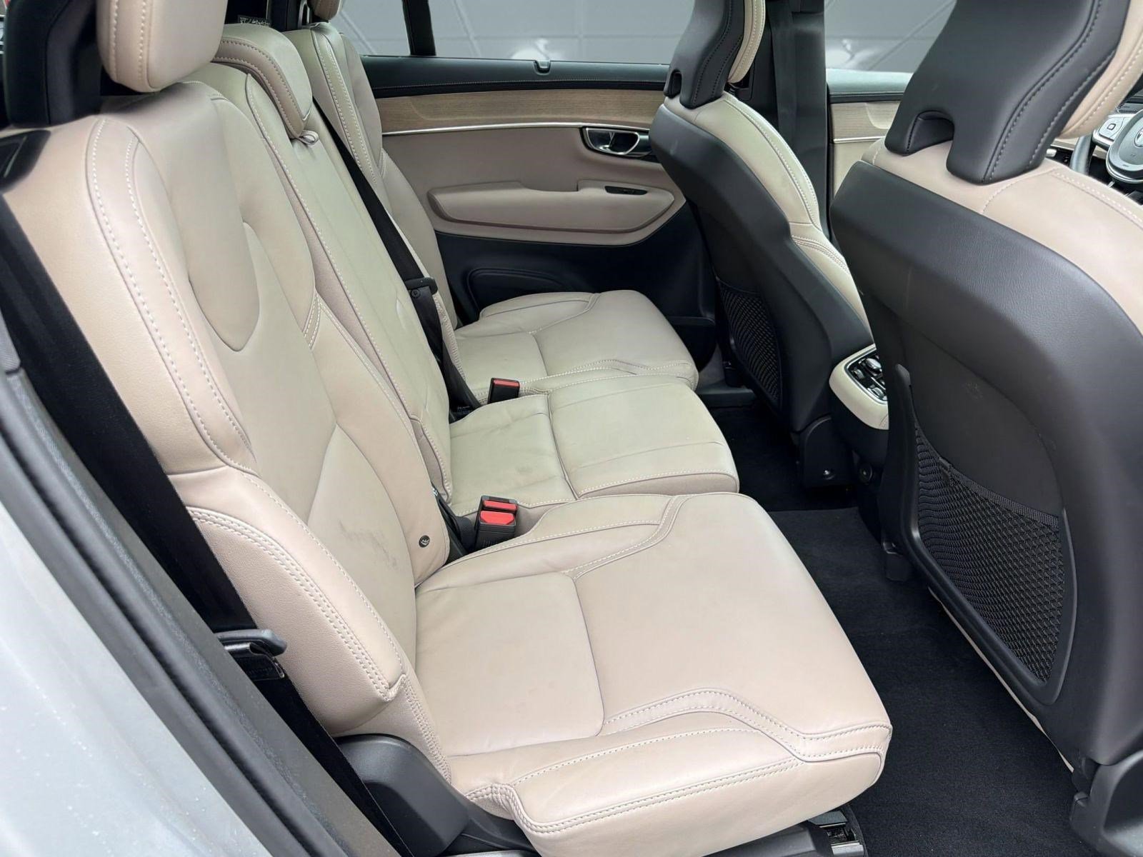 Used 2025 Volvo XC90 B5 Ultra AWD/4WD image 29
