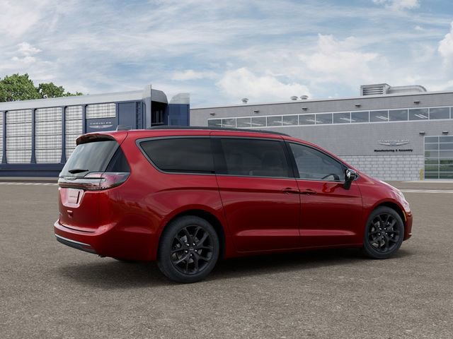 New 2026 Chrysler Pacifica Select FWD image 4