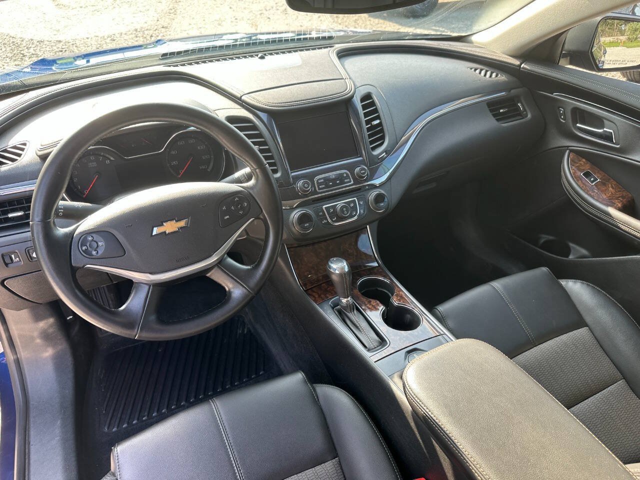 Used 2014 Chevrolet Impala LT w/ Convenience Package FWD image 13
