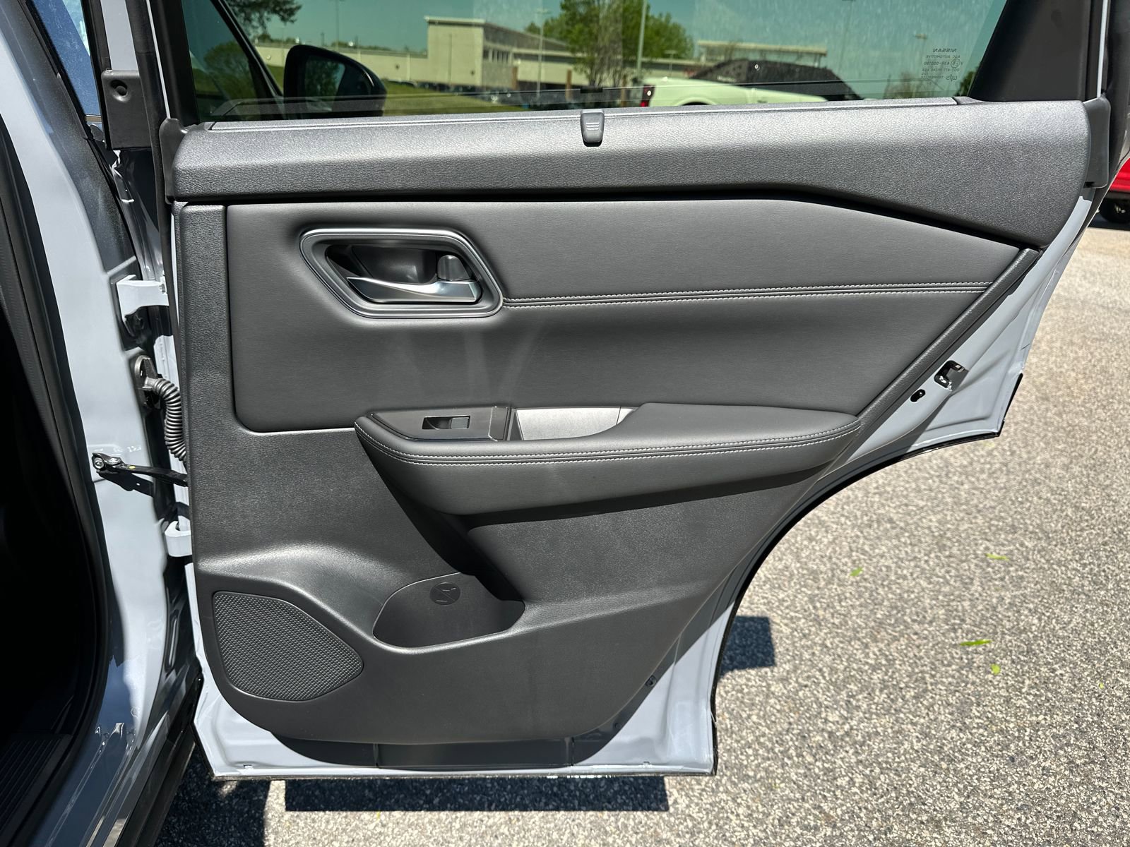 New 2026 Nissan Rogue Platinum image 13