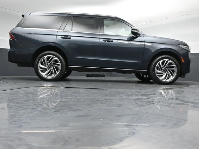 Certified 2025 Lincoln Navigator Reserve AWD/4WD image 48