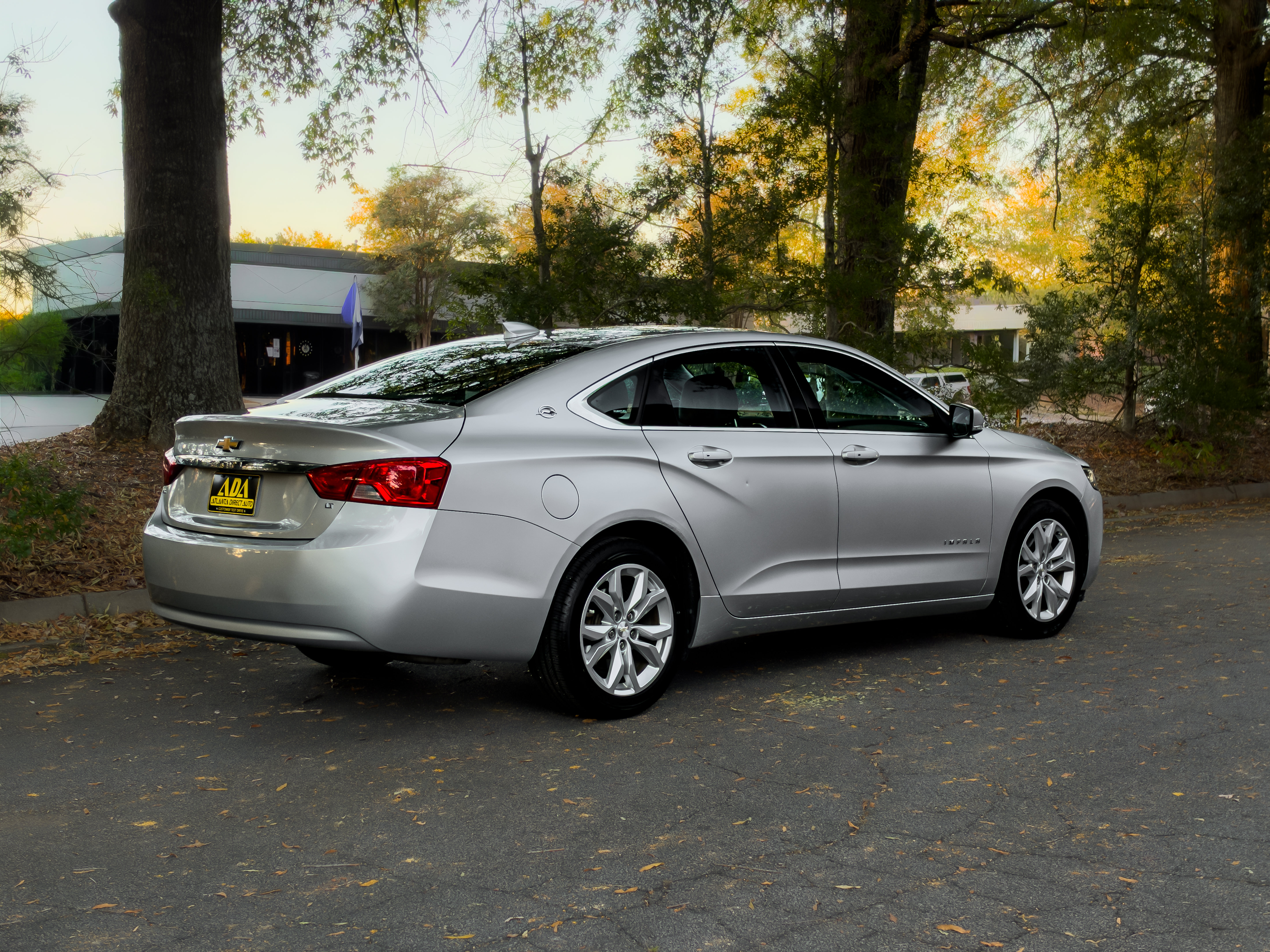Used 2018 Chevrolet Impala LT FWD image 51