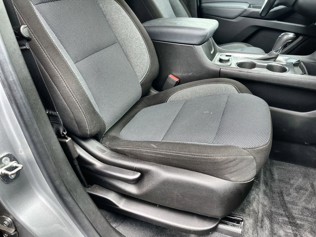 Used 2018 Chevrolet Traverse LT AWD/4WD image 26