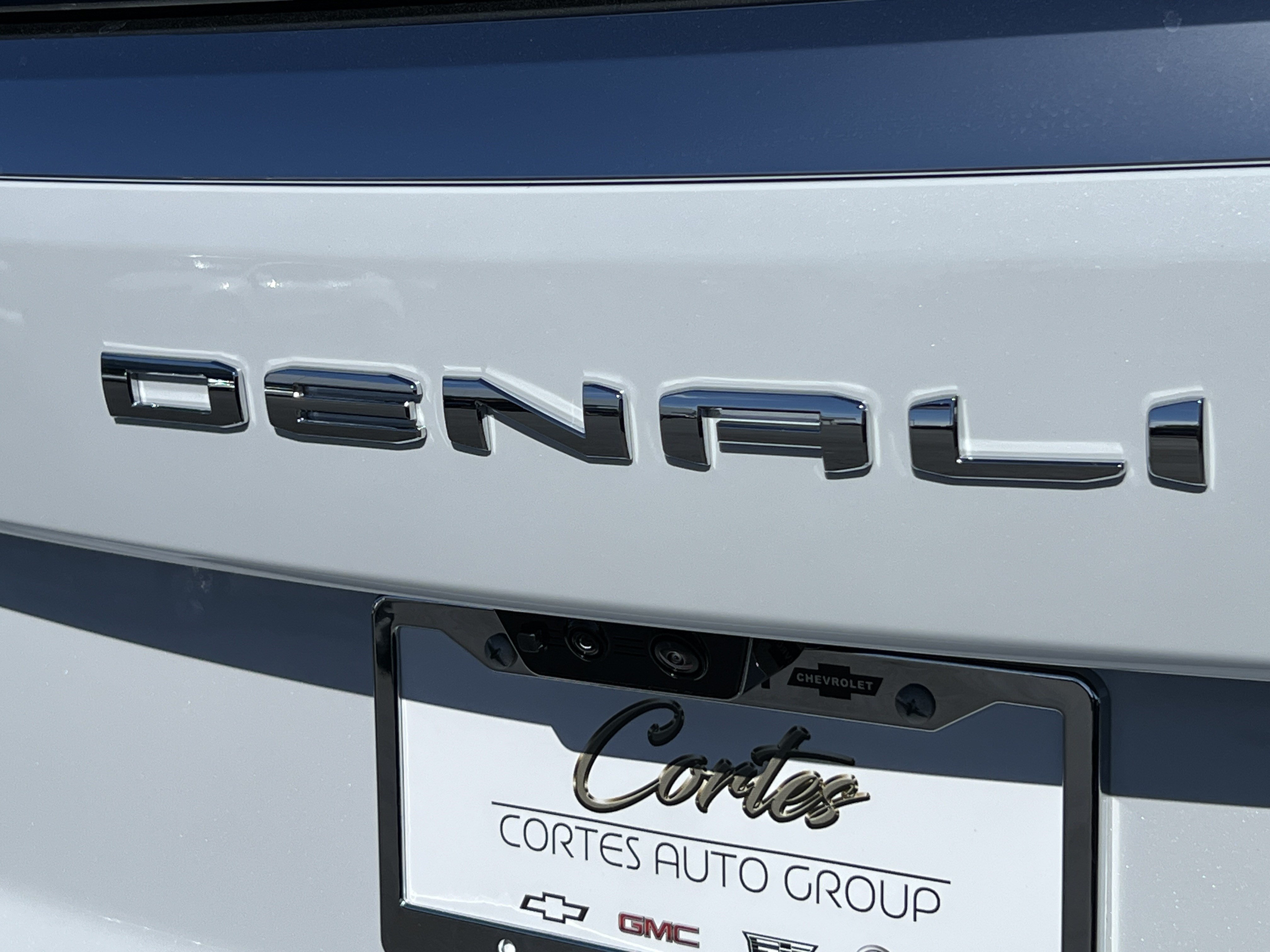 New 2026 GMC Yukon Denali w/ Denali Reserve Package AWD/4WD image 10