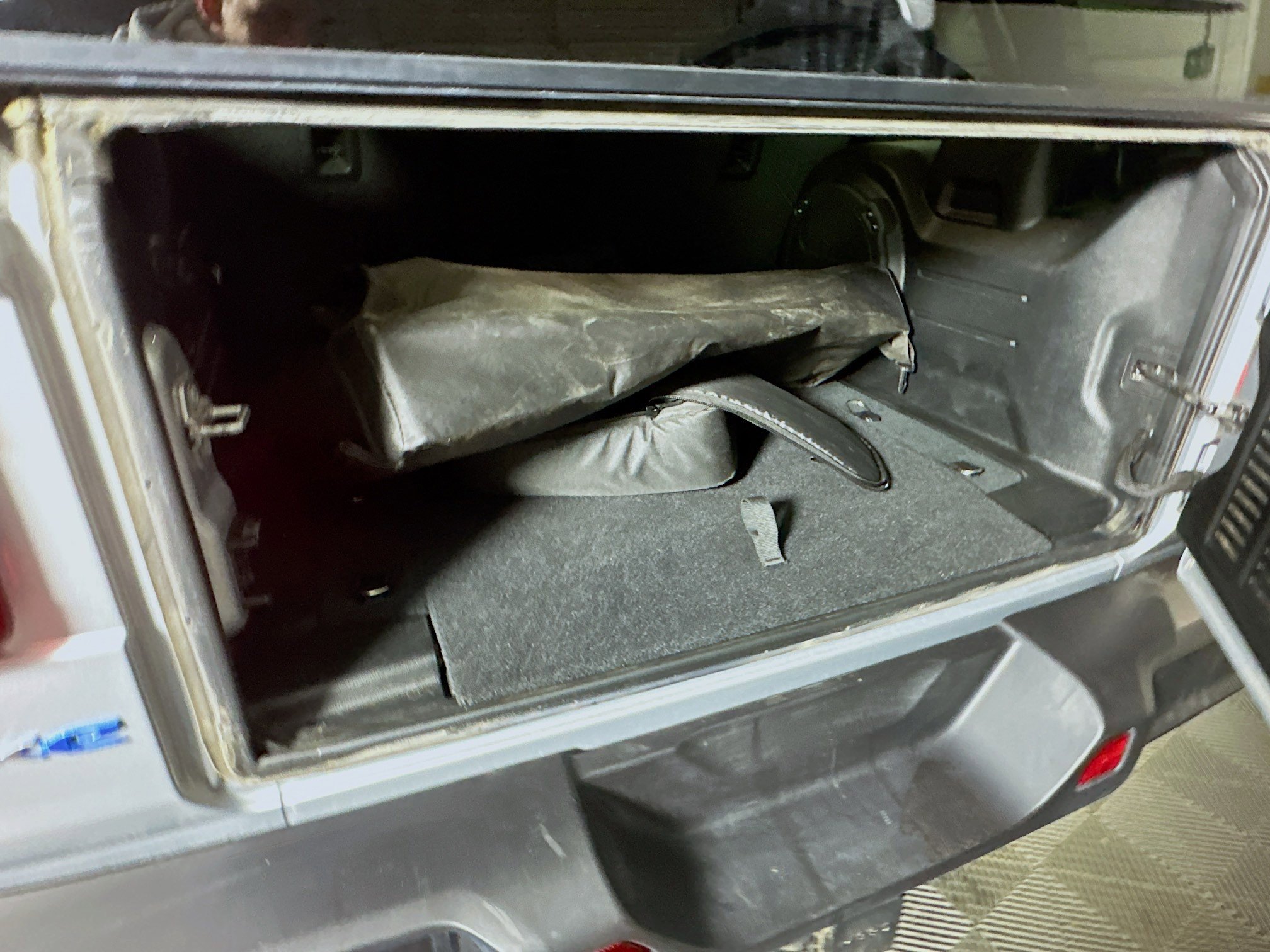 Used 2023 Jeep Wrangler Sahara image 28