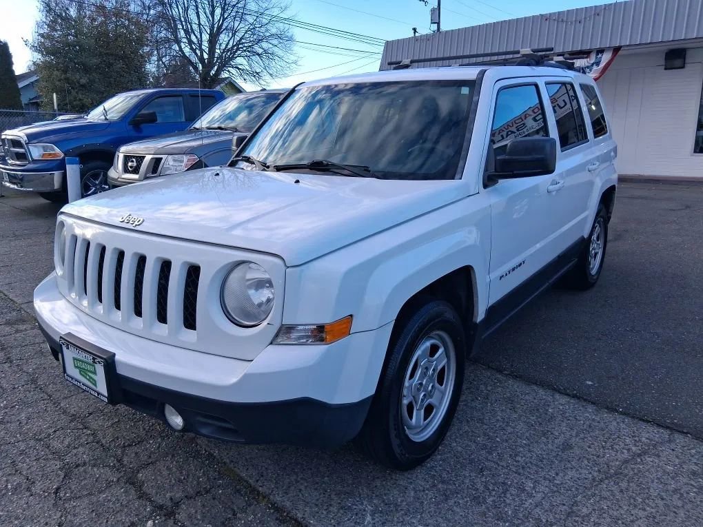 Used 2014 Jeep Patriot Sport w/ Power Value Group FWD image 1