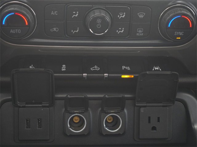 Used 2018 Chevrolet Silverado 1500 High Country image 27