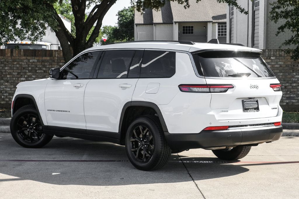 Used 2023 Jeep Grand Cherokee L Limited AWD/4WD image 19