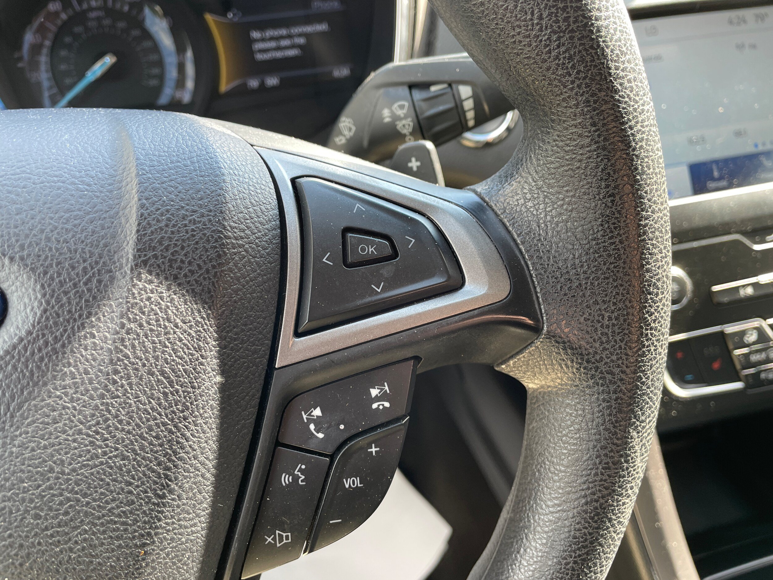 Used 2020 Ford Fusion SE AWD/4WD image 18