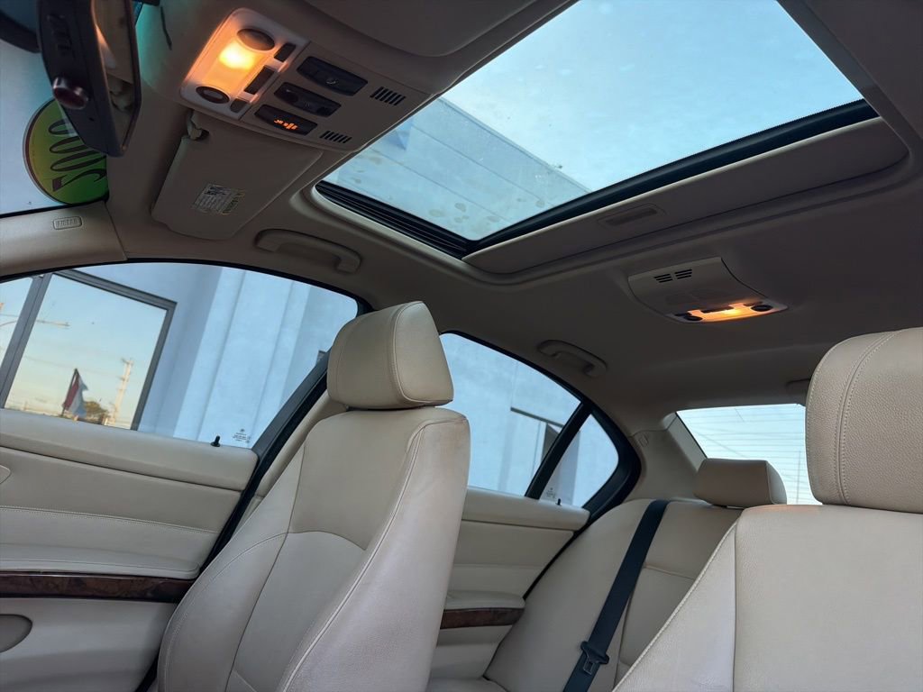 Used 2006 BMW 325i Sedan image 17