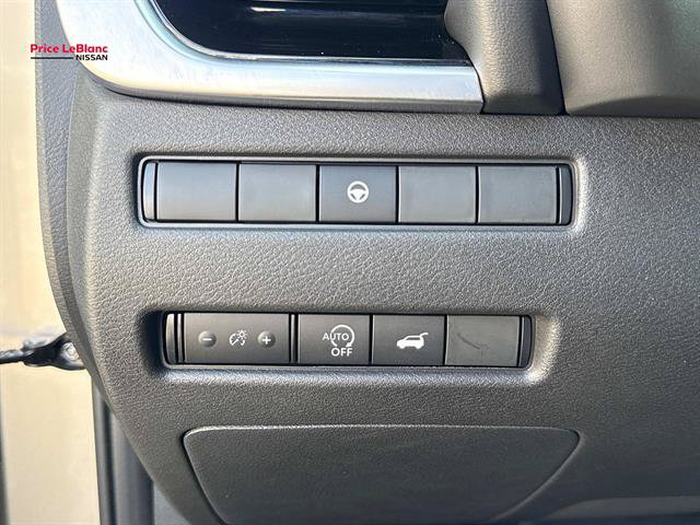 Certified 2025 Nissan Rogue SL AWD/4WD image 19