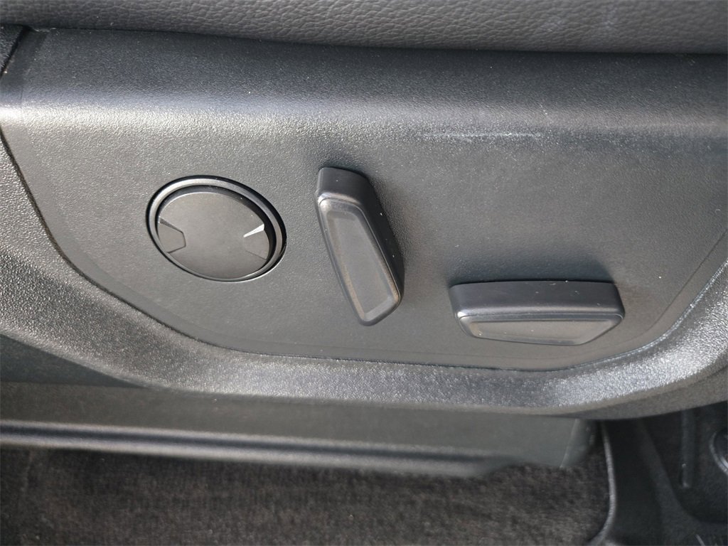 Used 2020 Ford Expedition XLT w/ Black Accent Package image 28