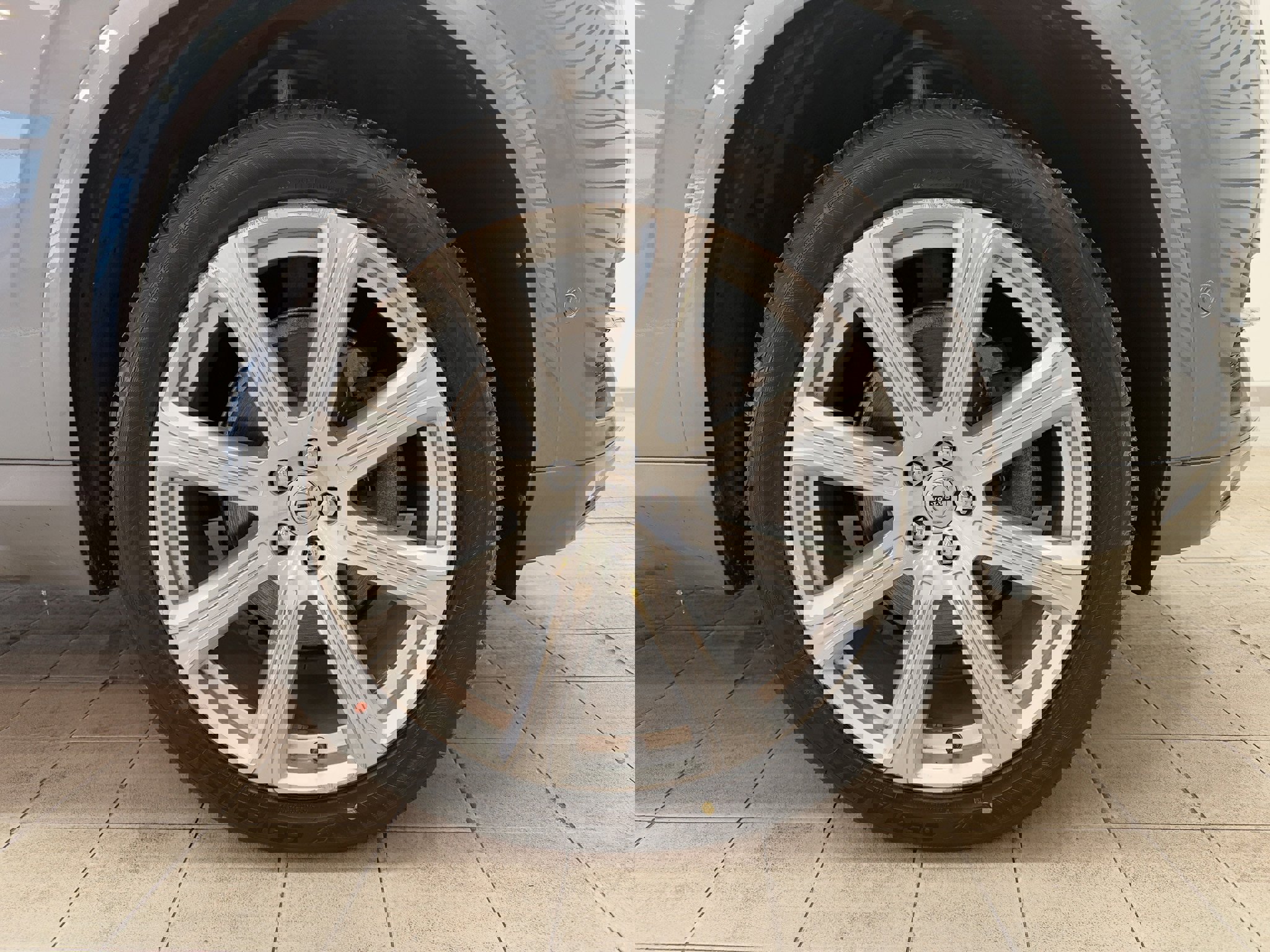 Used 2018 Volvo XC90 T6 Inscription w/ Convenience Package image 11