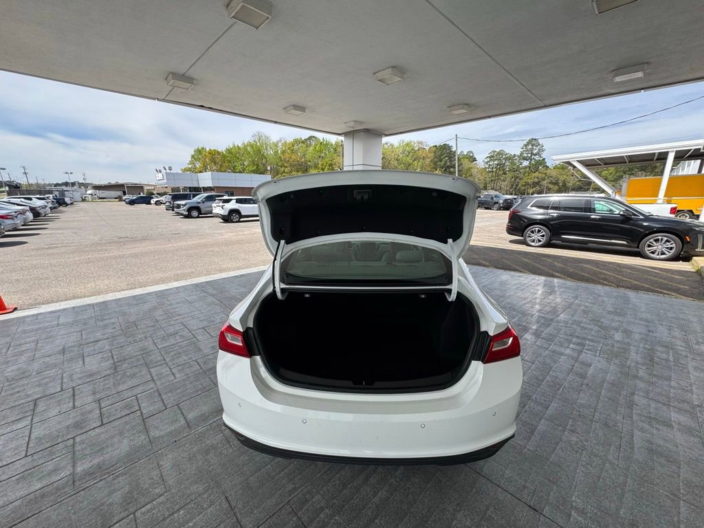 Used 2024 Chevrolet Malibu LS FWD image 8
