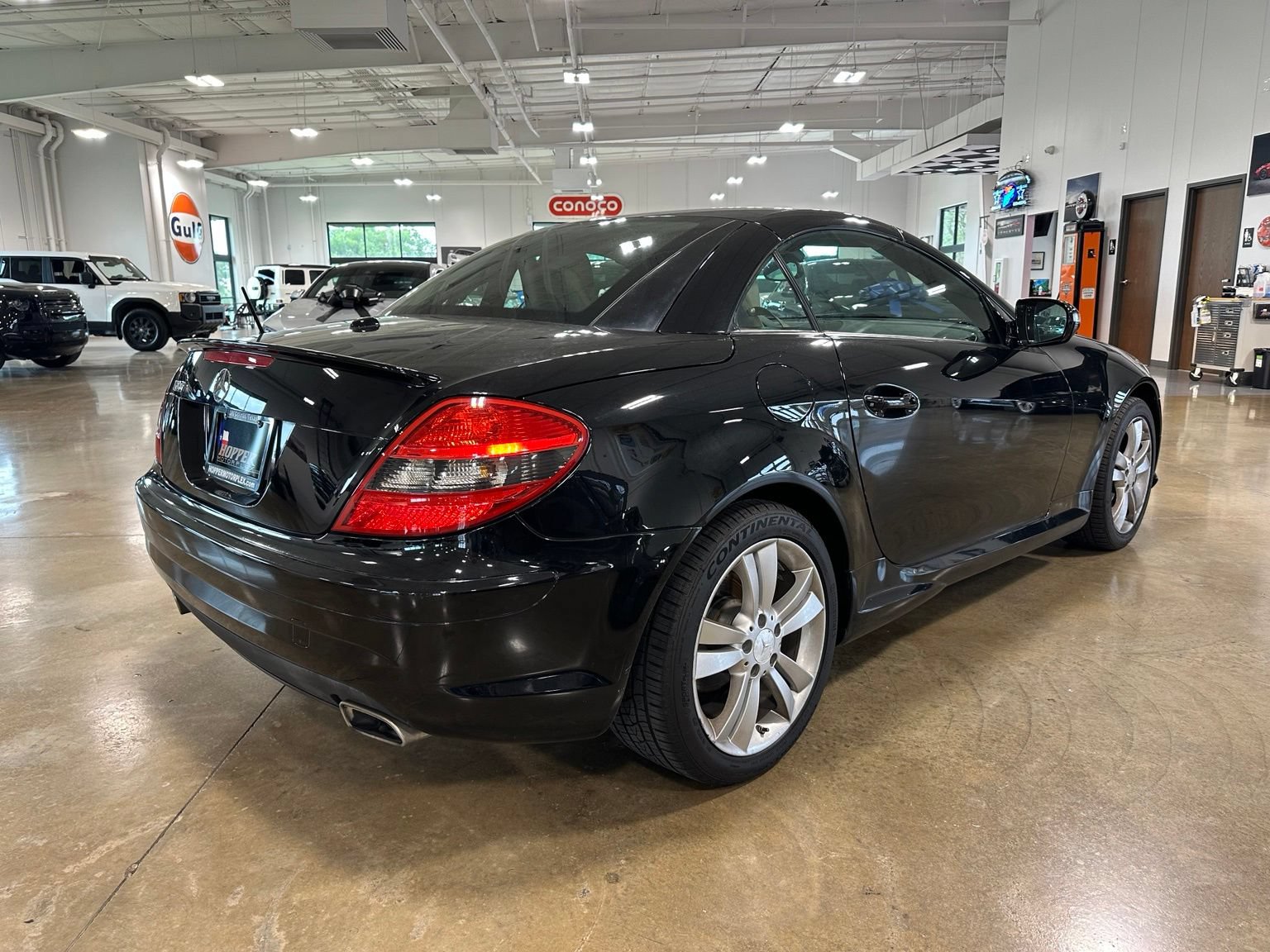 Used 2011 Mercedes-Benz SLK 300 image 8