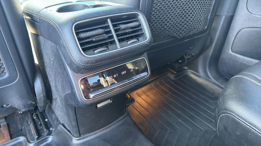 Used 2020 Mercedes-Benz GLS 450 4MATIC image 25