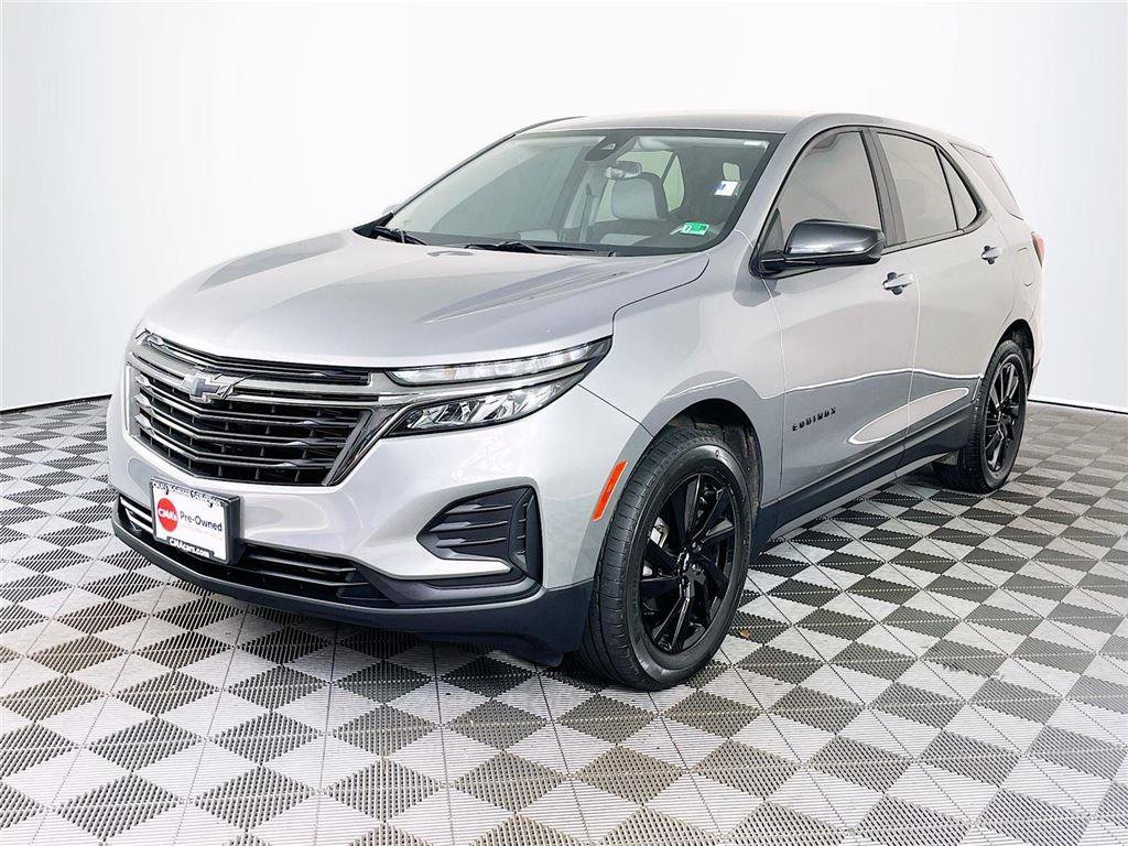 Used 2023 Chevrolet Equinox LS w/ LS Convenience Package image 3