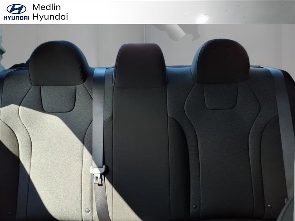 New 2025 Hyundai Elantra SE FWD image 10