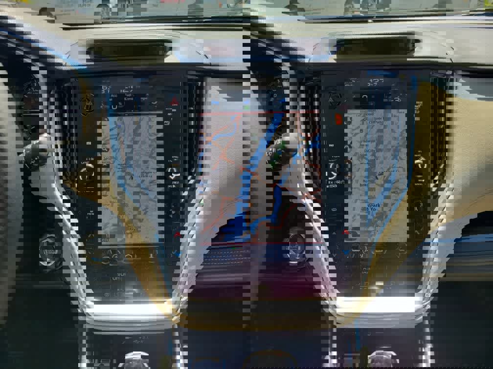 Used 2020 Subaru Outback Limited AWD/4WD image 15