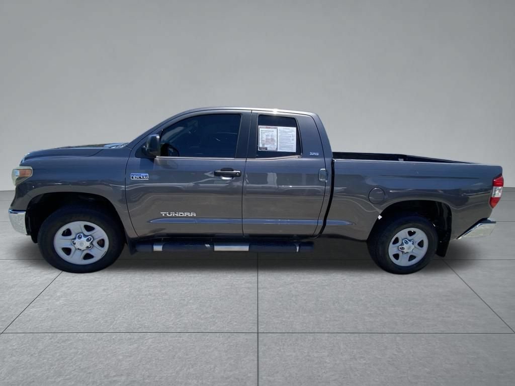 Used 2018 Toyota Tundra SR5 AWD/4WD image 4