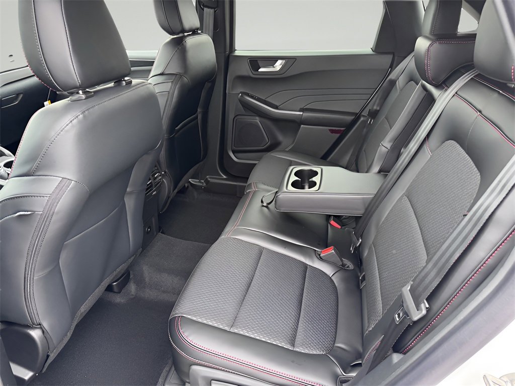 New 2026 Ford Escape ST-Line w/ Tech Pack #1 image 31