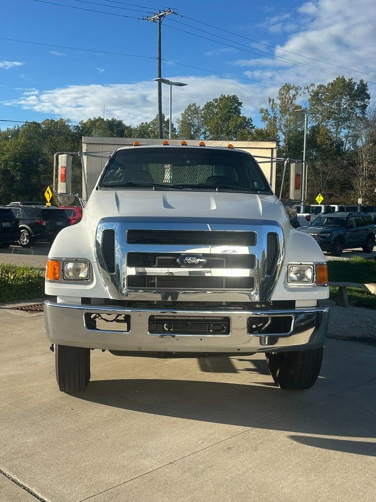 Used 2015 Ford F650 2WD Regular Cab Super Duty image 2