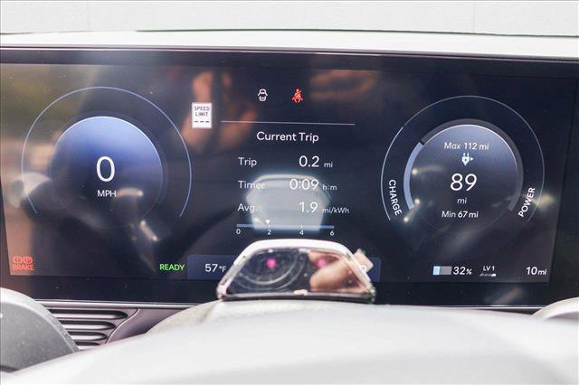 New 2025 Hyundai Ioniq 5 SE image 15