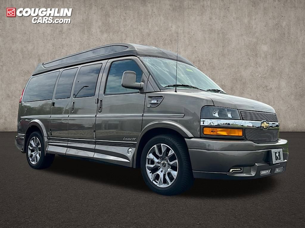 Used 2023 Chevrolet Express 2500 image 1