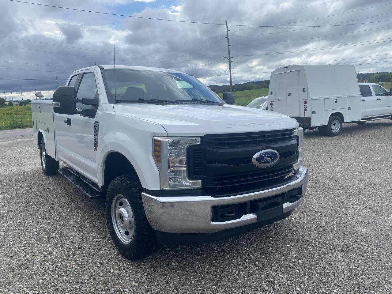 Used 2018 Ford F350 XL AWD/4WD image 4