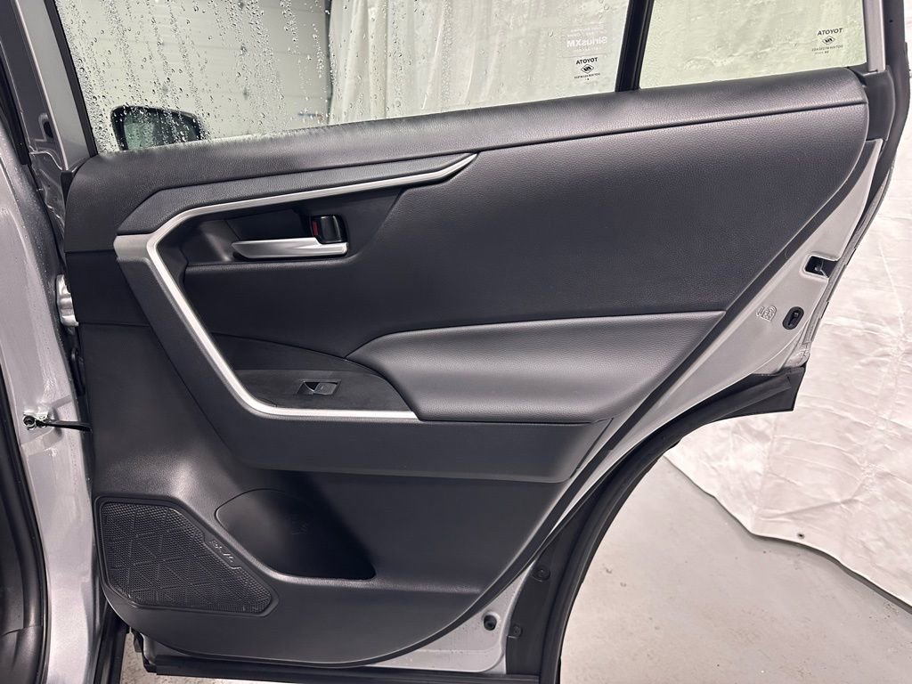 Used 2025 Toyota RAV4 XLE image 48