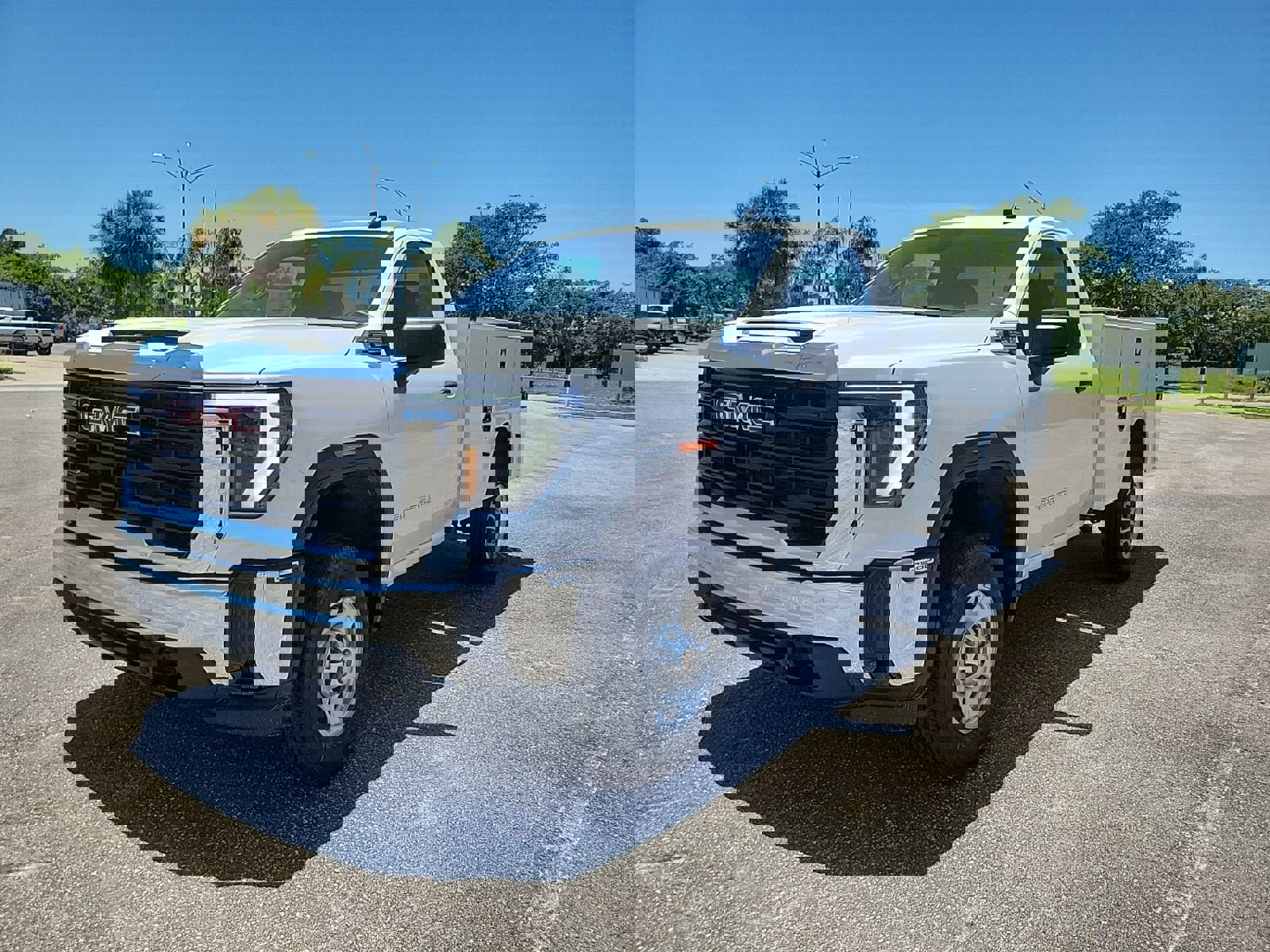 New 2025 GMC Sierra 2500 Pro w/ Convenience Package video 2