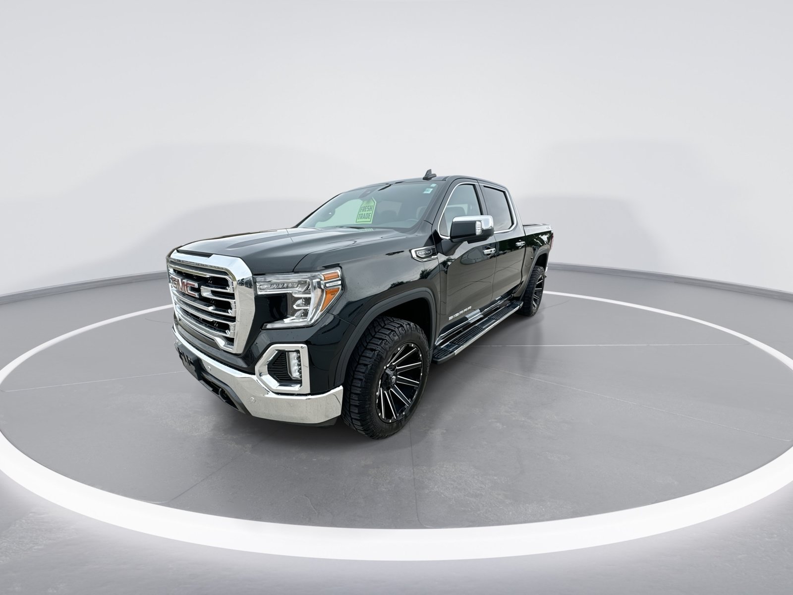 Used 2020 GMC Sierra 1500 SLT w/ SLT Premium Plus Package AWD/4WD image 4