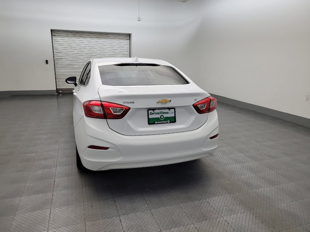 Used 2018 Chevrolet Cruze LT FWD image 6