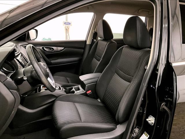Used 2019 Nissan Rogue SV AWD/4WD image 24
