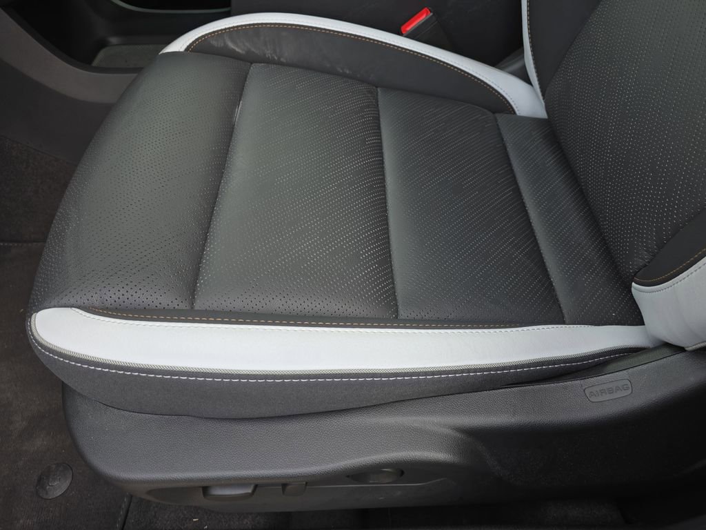 New 2025 Buick Envision Sport Touring image 29