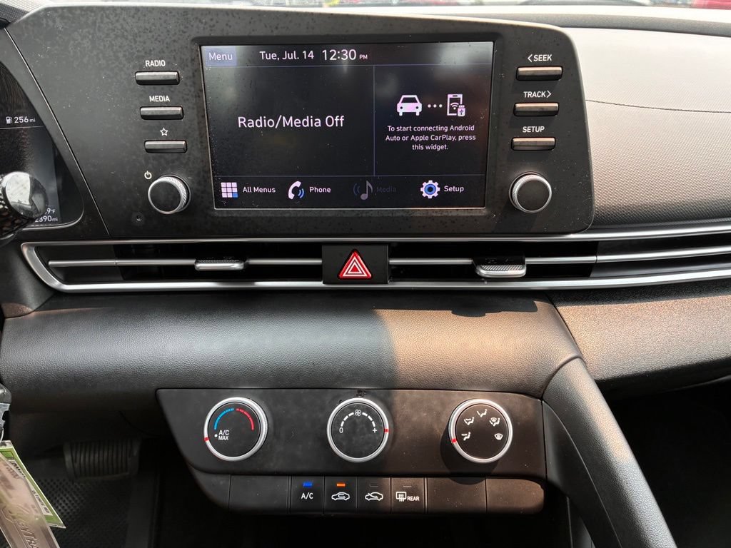 Used 2023 Hyundai Elantra SE FWD image 26