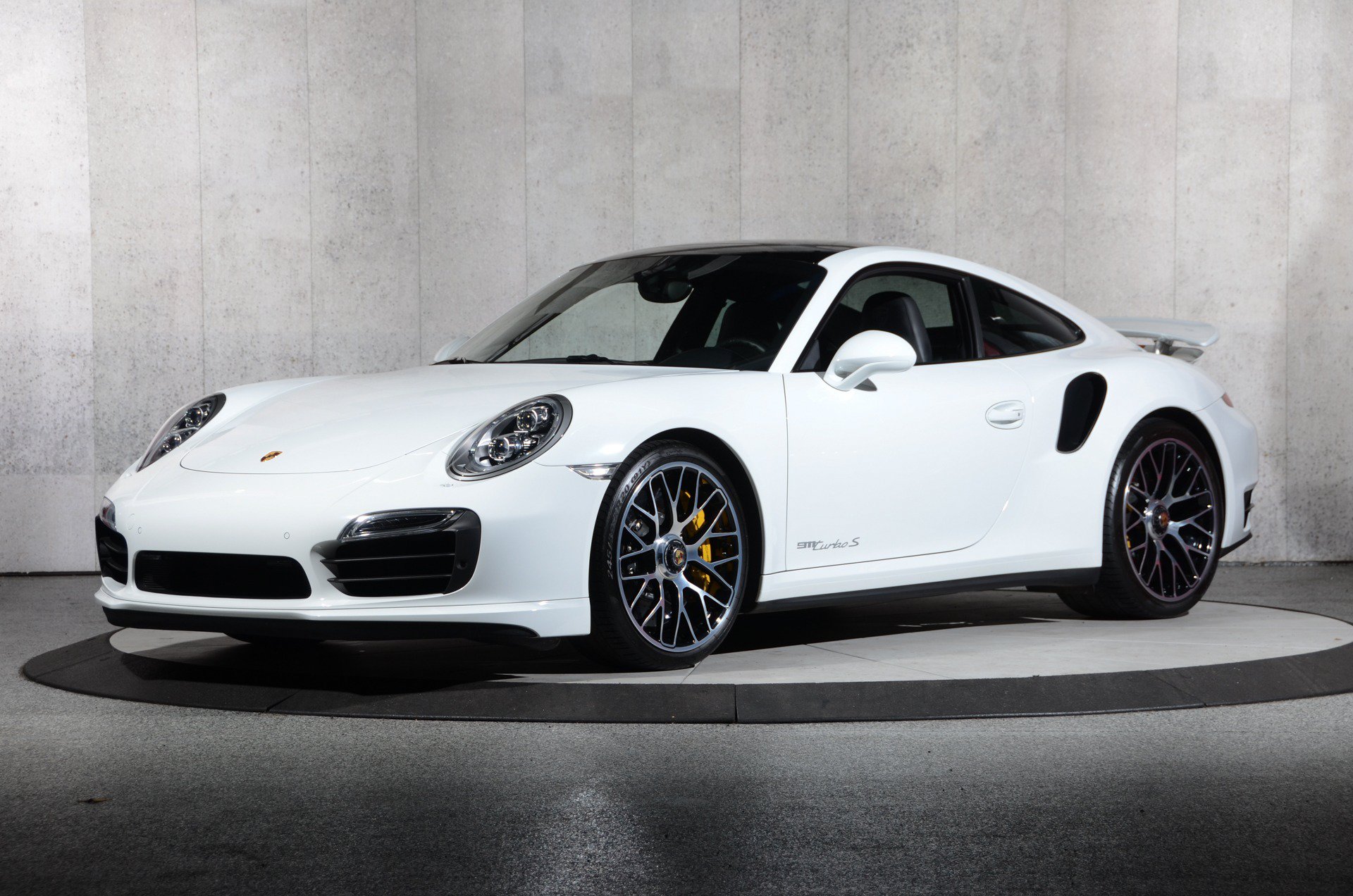 Used 2014 Porsche 911 Turbo S AWD/4WD image 7