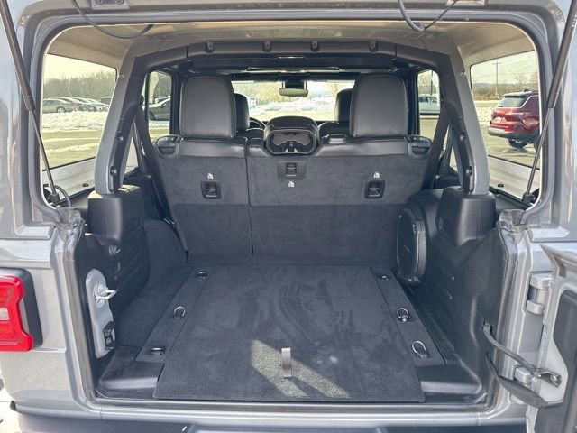 Used 2021 Jeep Wrangler Unlimited Rubicon w/ Trailer Tow Package image 12