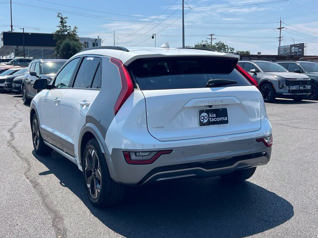 Used 2023 Kia Niro Wave w/ Wave Preserve Package FWD image 10
