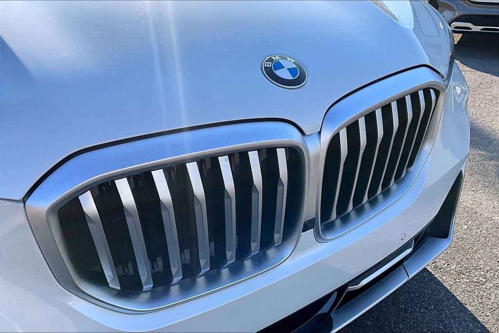 Certified 2026 BMW X5 xDrive40i w/ Climate Comfort Package image 34