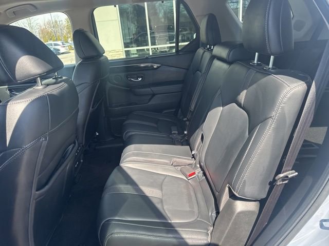 Certified 2023 Honda Pilot Touring image 22