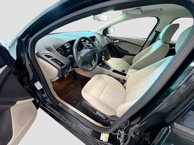 Used 2015 Ford Focus SE w/ SE Cold Weather Package image 17