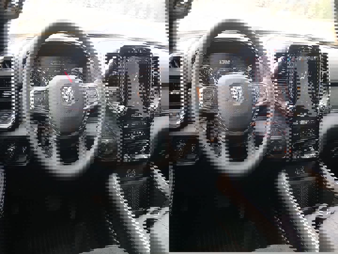 Used 2025 RAM 3500 Big Horn image 71