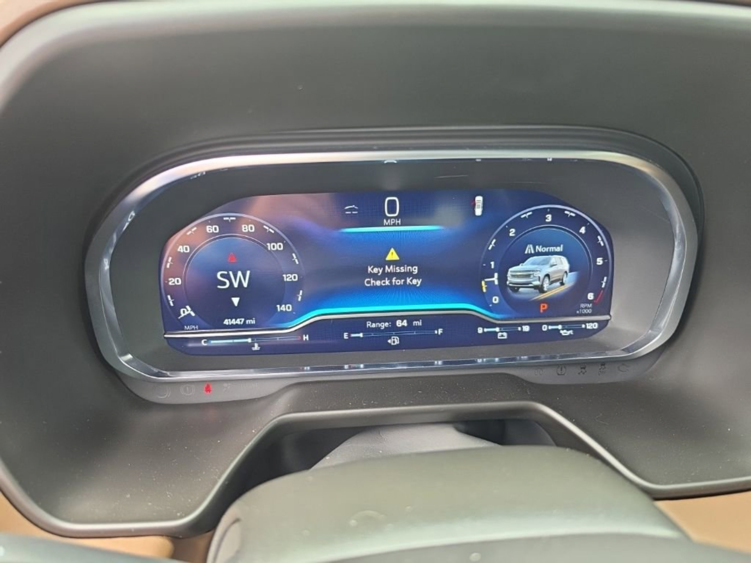 Used 2024 Chevrolet Suburban High Country RWD image 17