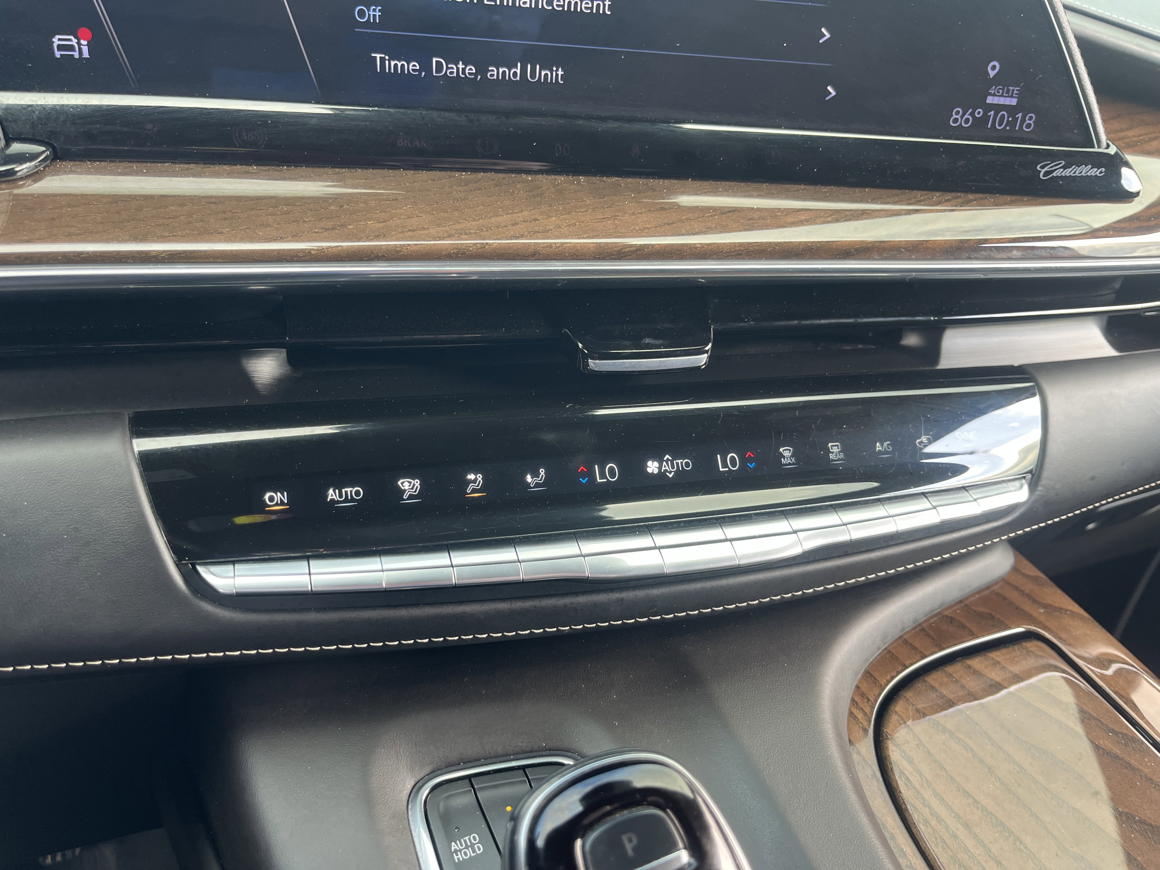 Used 2023 Cadillac Escalade Sport Platinum w/ LPO, ONYX Package image 27