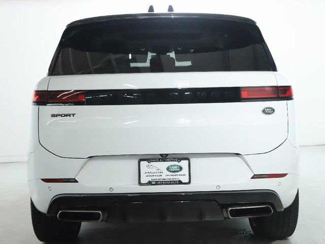 Used 2023 Land Rover Range Rover Sport SE Dynamic image 7