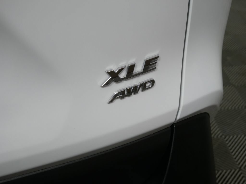 Used 2024 Toyota RAV4 XLE w/ Convenience Package AWD/4WD image 6
