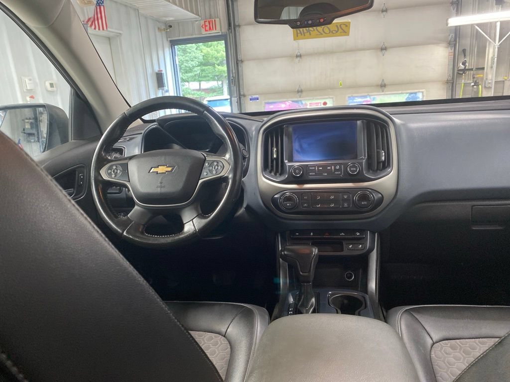 Used 2016 Chevrolet Colorado Z71 AWD/4WD image 2